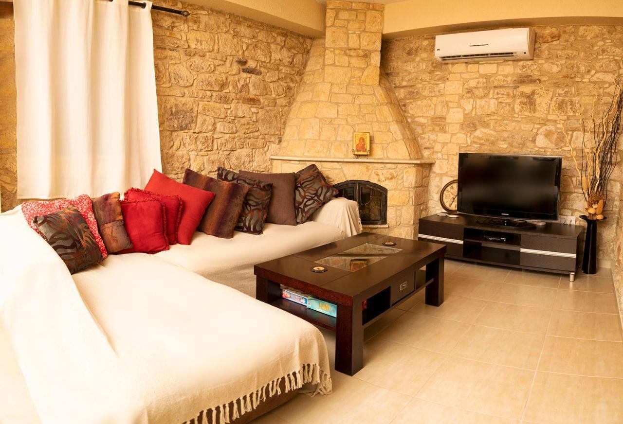 Villa Salamiou Stone House Paphos Exterior foto